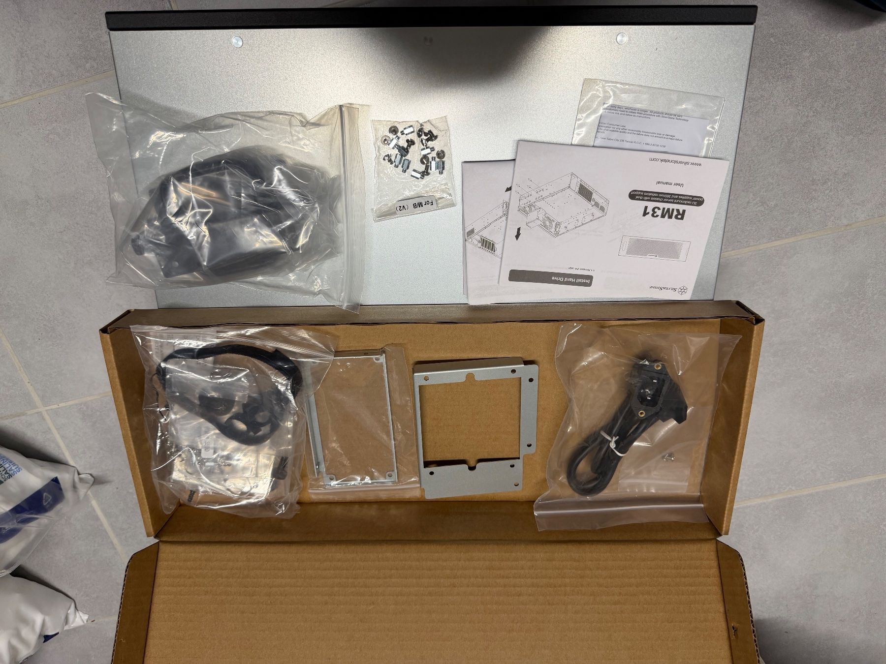 Custodie: Silverstone RM31 rack mount chassis 3U Servergehäuse – Usato da Uster venduto da koenigbe 3