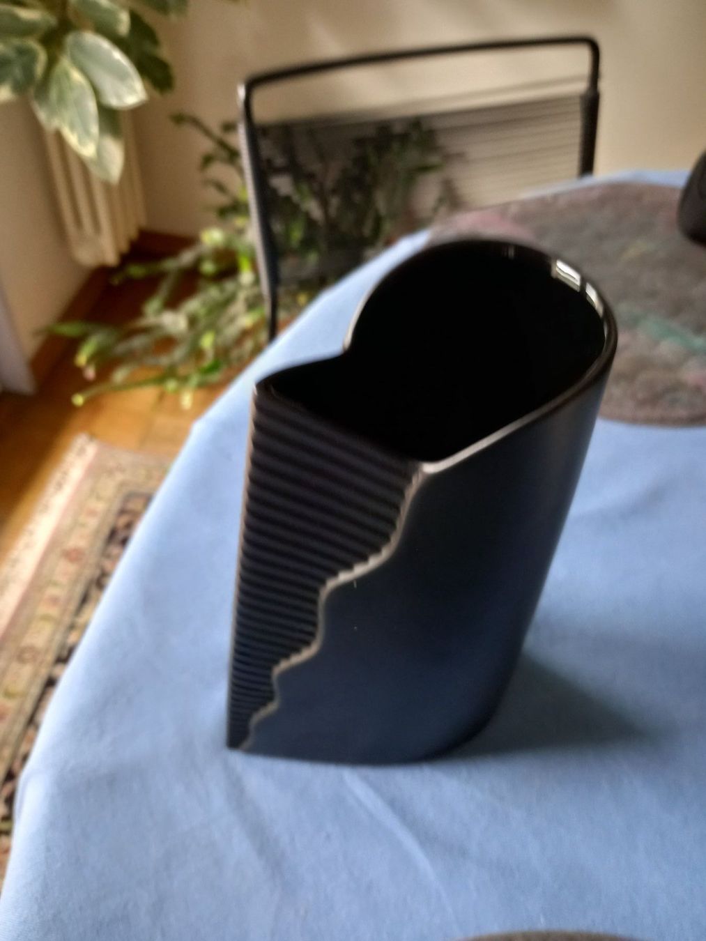 Rosenthal Vasi & Recipienti: Vase noir Rosenthal par Uta Feyl – Nuovo (secondo la descrizione) da St-Sulpice VD venduto da asc_5twt 1