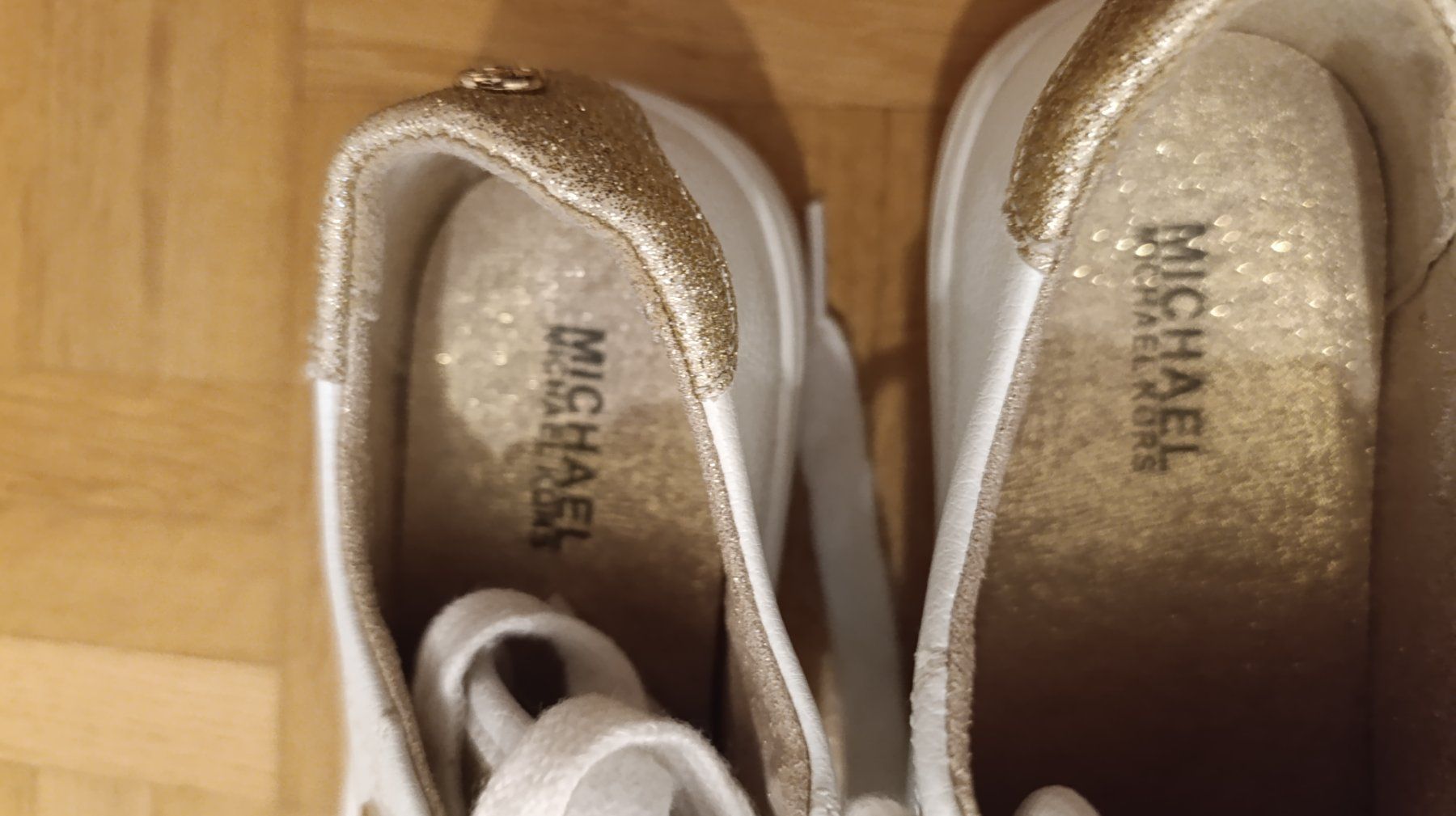 Michael Kors Scarpe per ragazze: Baskets Michael Kors, blanches et dorées, taille 30 – Usato da Genève venduto da EcrinVintage 4