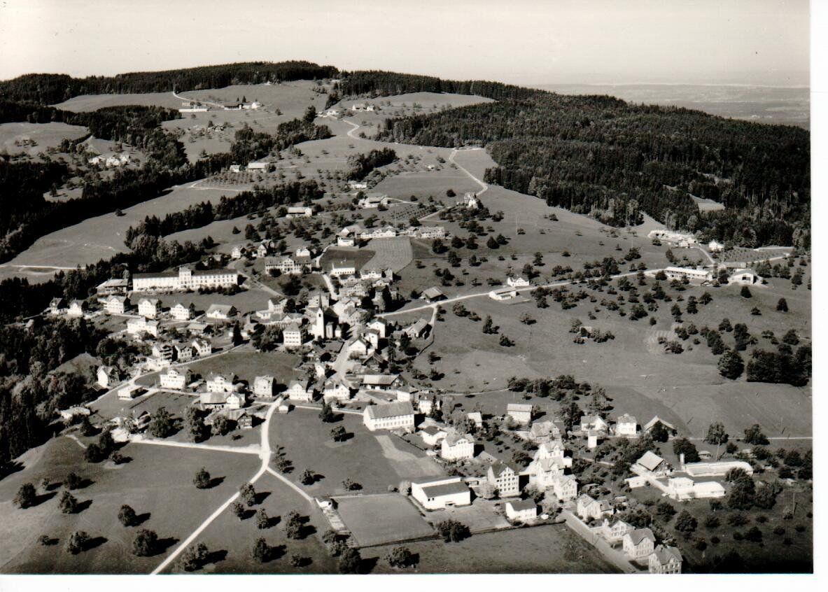 Cartoline postali: Flugaufnahme Engelburg – Usato da Wolhusen venduto da Curver9