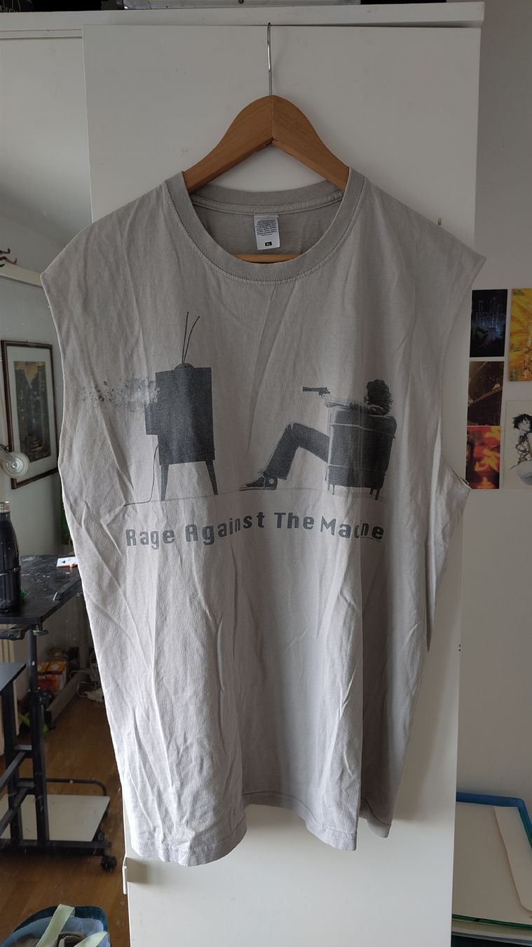 T-shirt: Rage Against the Machine Tee - XL – Usato da Zürich venduto da CoolerTyp98 1