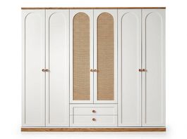 Modernen und neuen Kleiderschrank