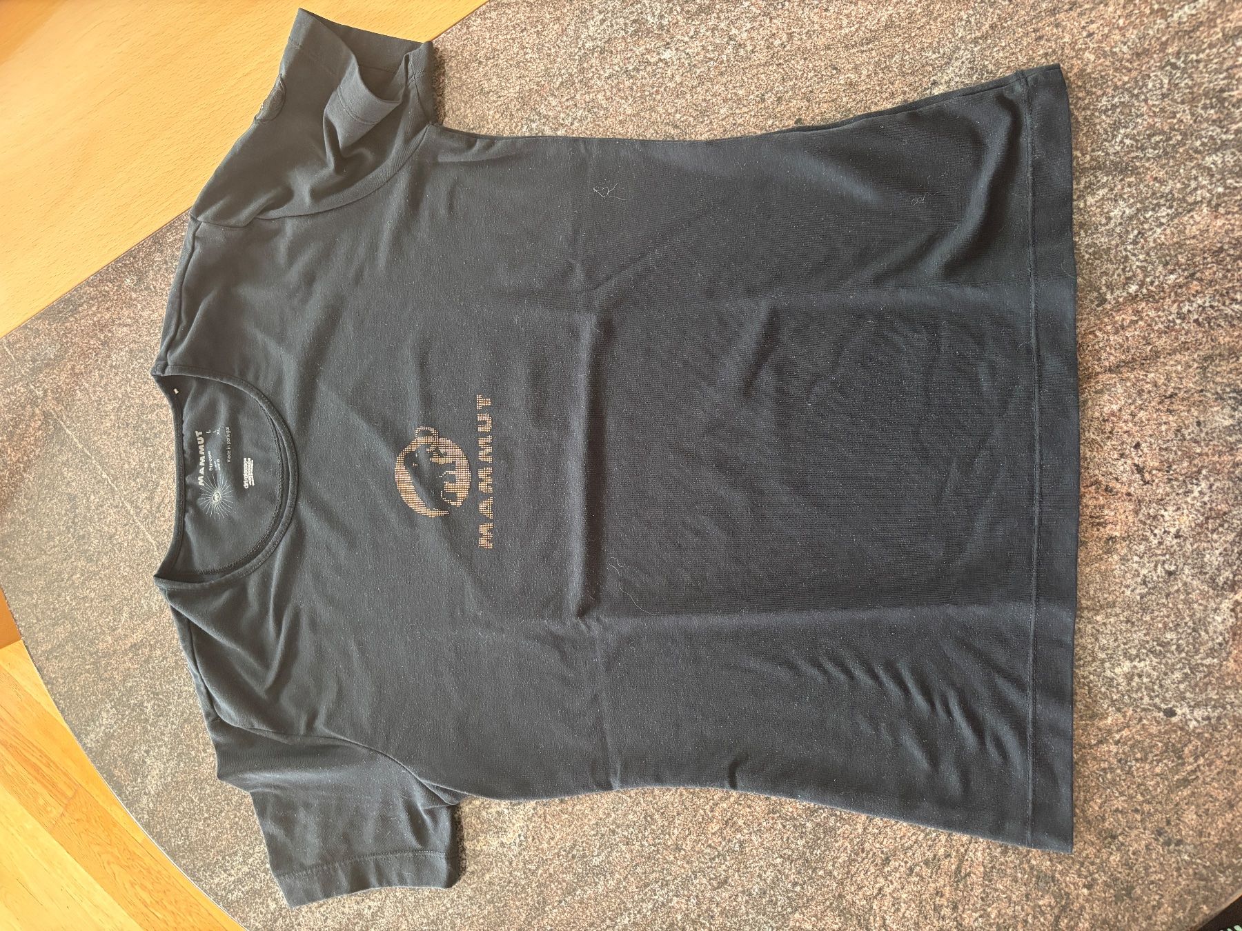 Mammut T-shirts: Mammut Shirt Gr.L – D'occasion à Hasliberg-Hohfluh par hasliberg79