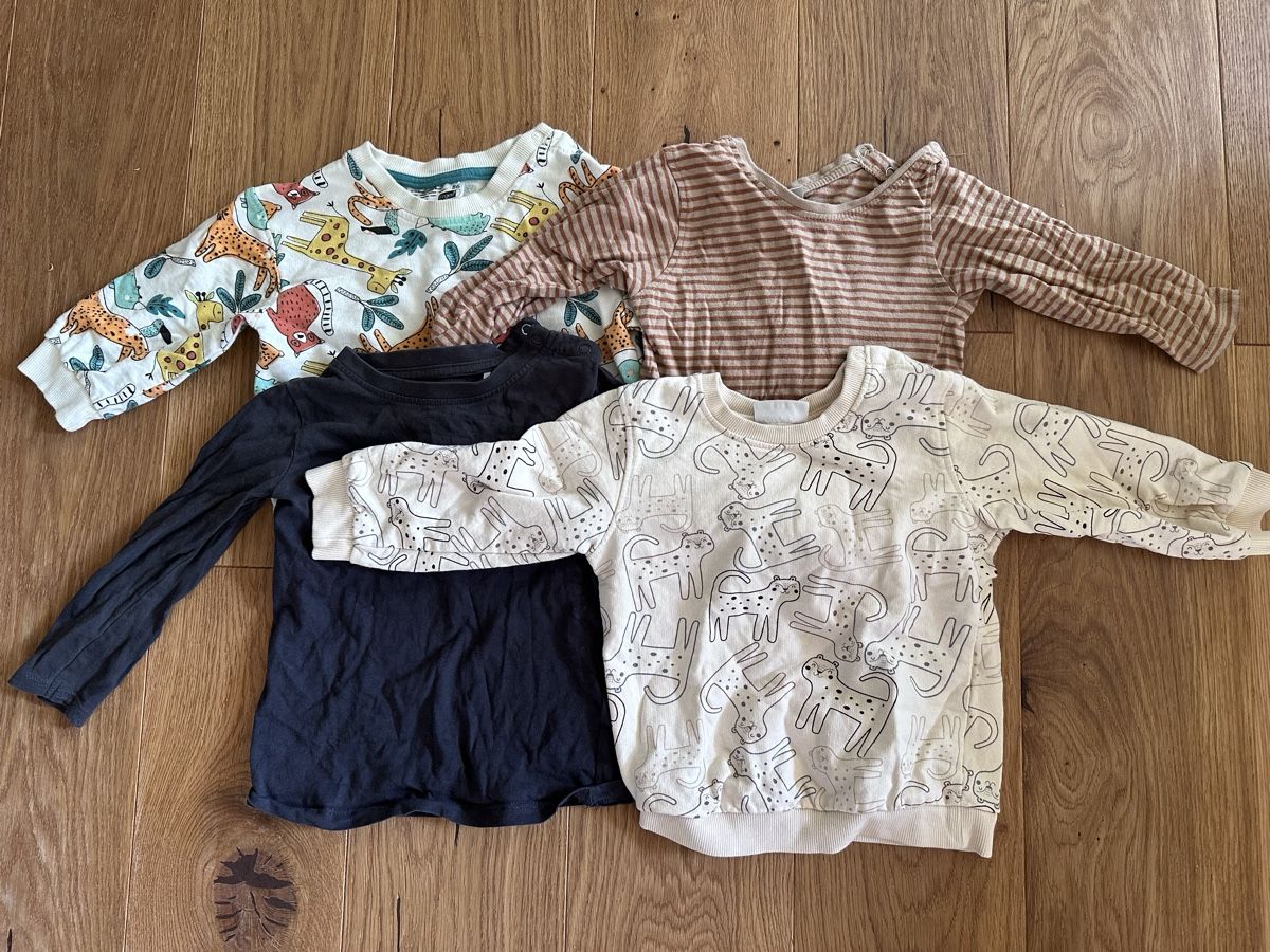 Pulls et sweat-shirts: Oberteile 86-92 – D'occasion à Naters par nhu_7xwg