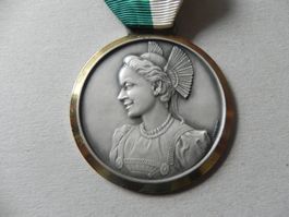 Medaille Frau Tracht Trachtenfest Fest von Jahr 1964