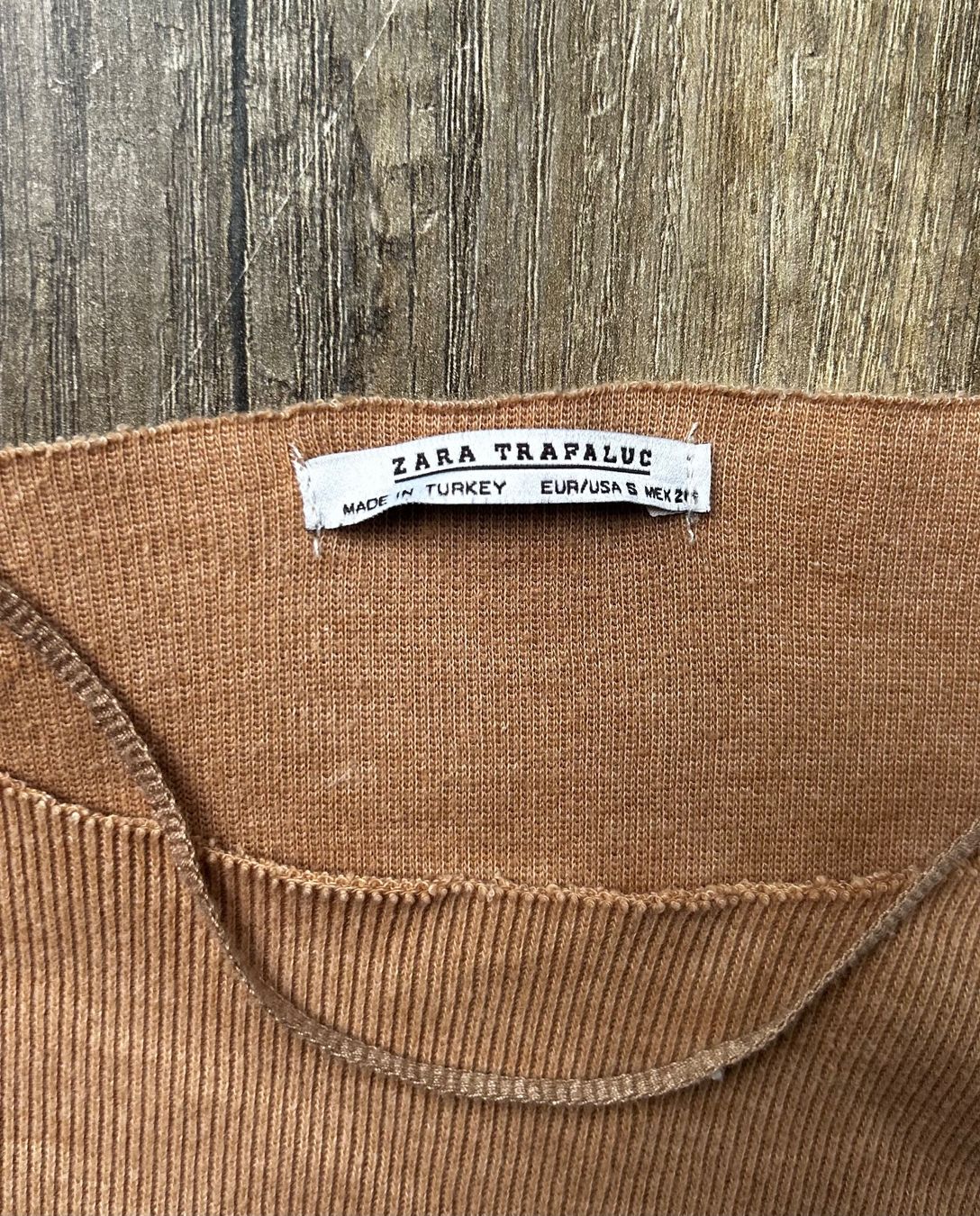 Zara Pullover & Sweatshirts: Brauner Pullover von Zara in Grösse S – Gebraucht aus Basel von likeitbuyit 1