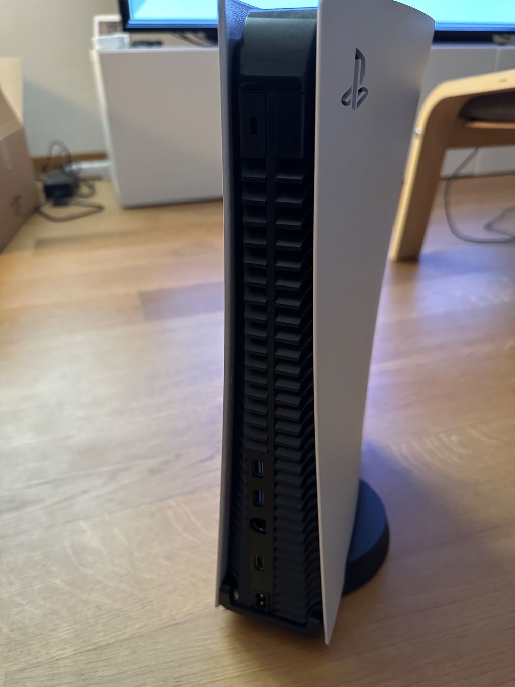 Sony Konsolen: Sony PlayStation 5 Disc Edition + Controller + 1xPS5 Game – Gebraucht aus Zürich von Kiwianer83 5