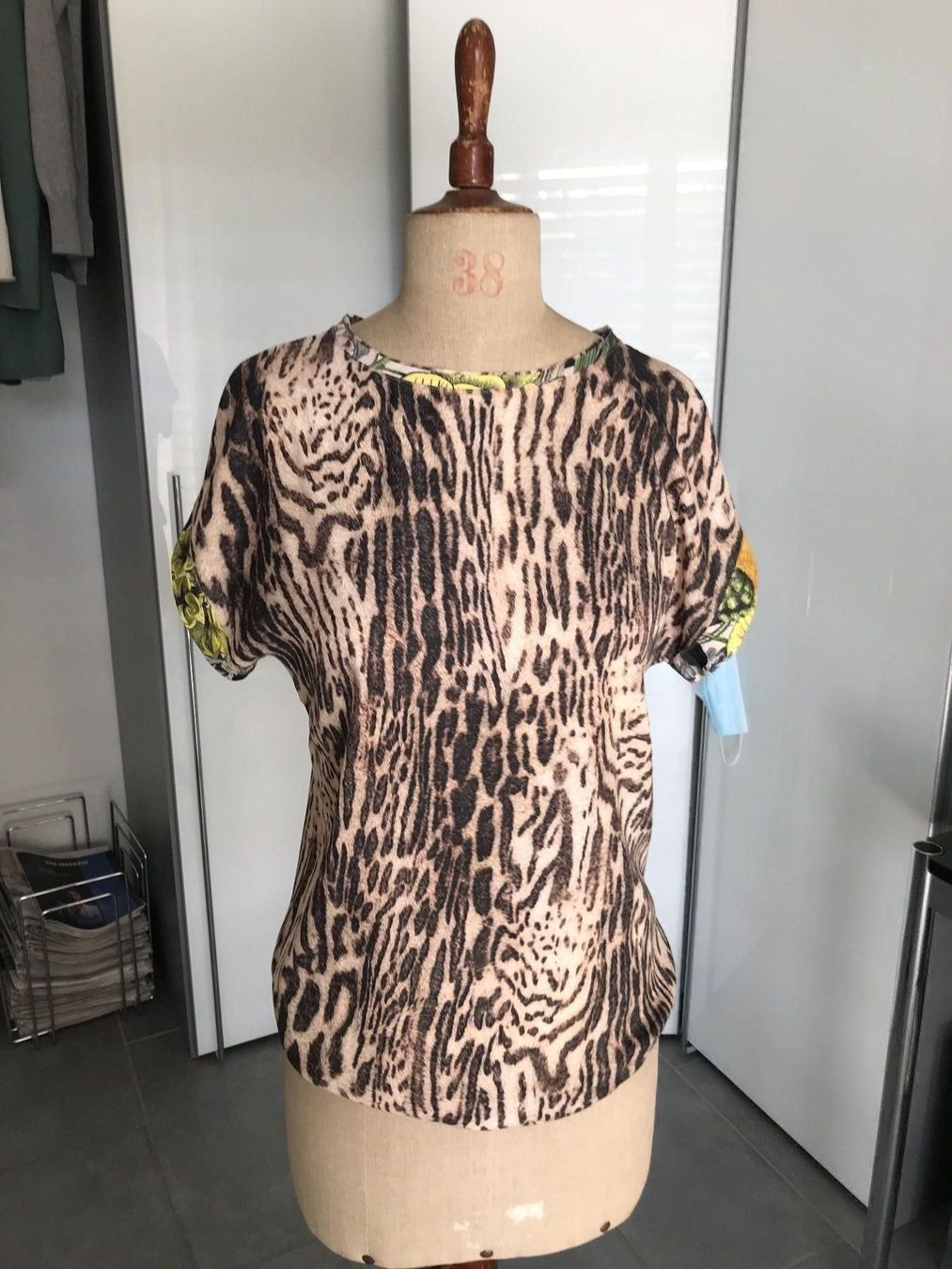 Marc Cain T-shirt: MARC CAIN Shirt – Usato da Widen venduto da Ragusa33