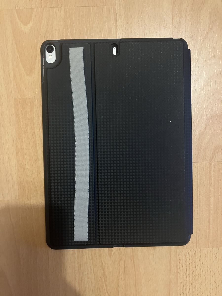Apple Tablet PC: iPad Pro (10,5") 64GB mit Hülle – Neu (gemäss Beschreibung) aus Olten von alex.wardl 2
