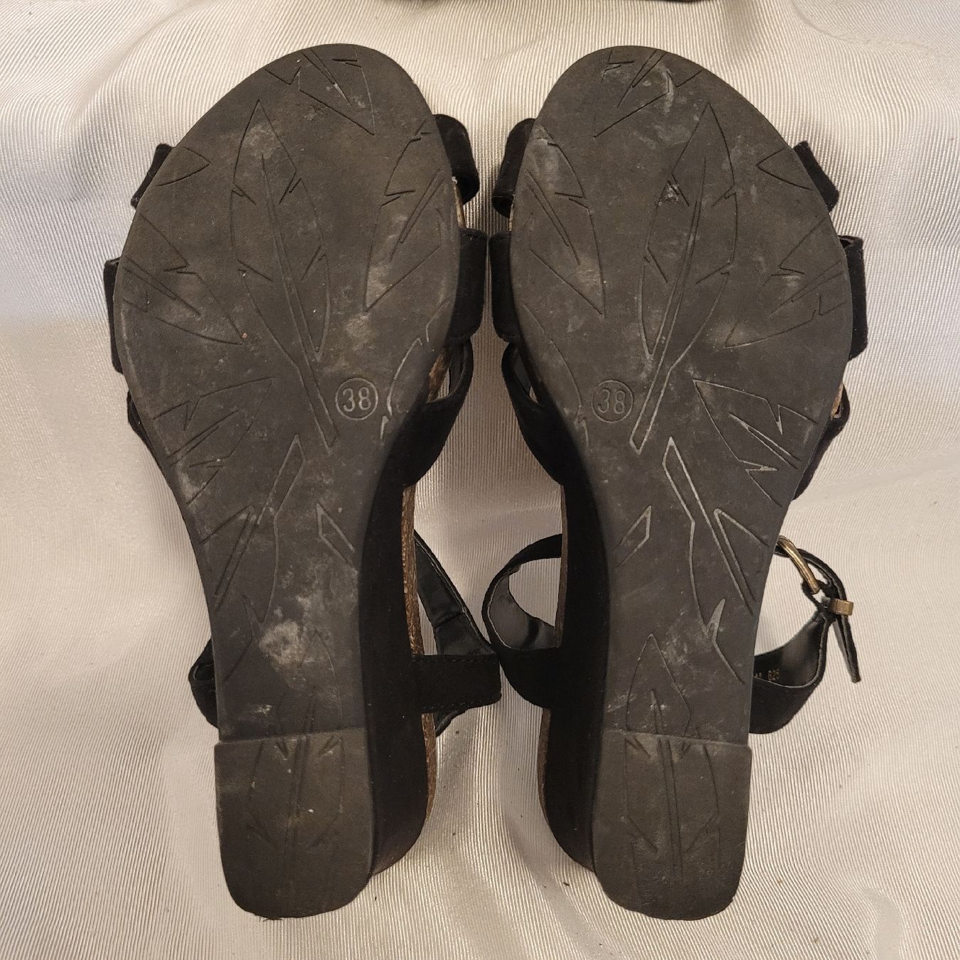 Damenschuhe: Damen Sandalen Sommer 38 – Gebraucht aus Niederbuchsiten von klengyel 6