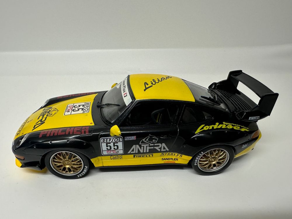 LE788 BURAGO 3060 Voiture 1/18 1:18 Porsche 911 Carrera 1993 jaune
