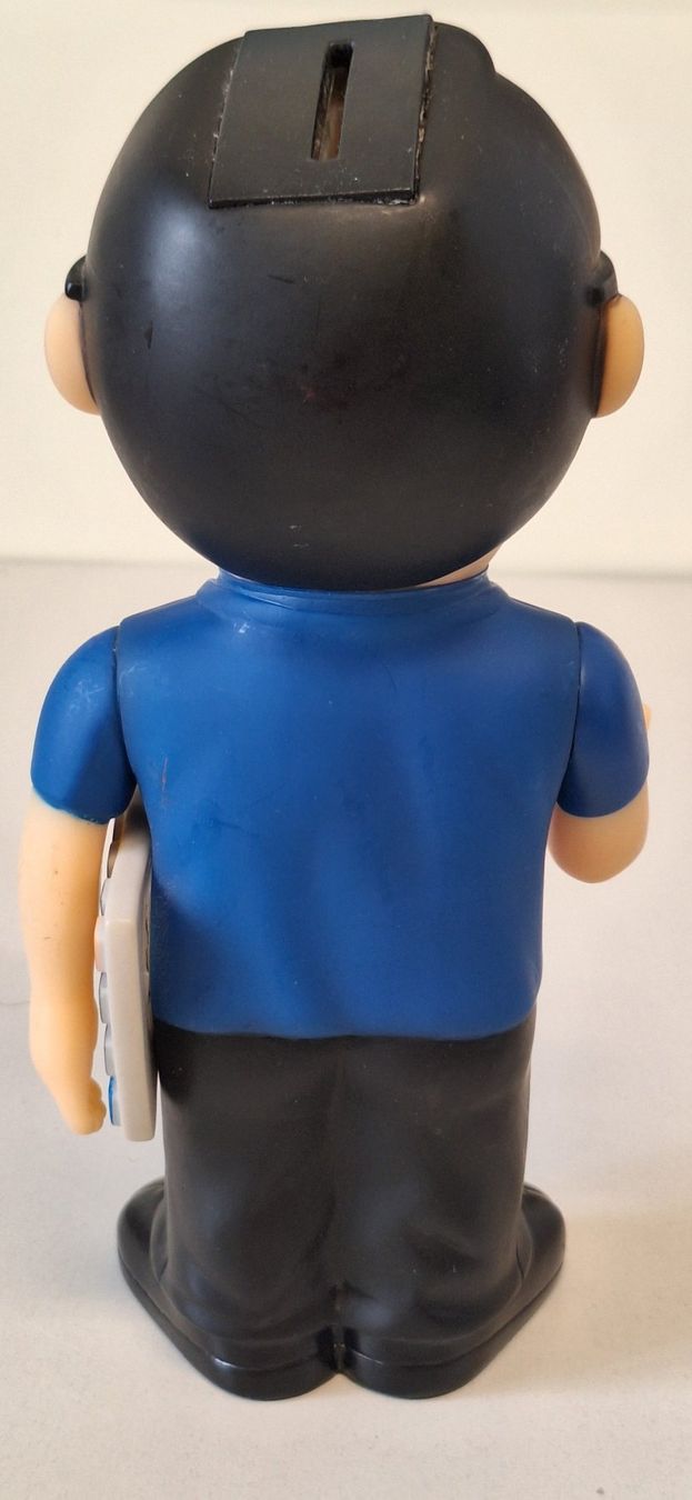 Migros Statuette: Figur m electronis Migros Spardose Kässeli Nerd – Usato da Gurtnellen venduto da Rhino77 2