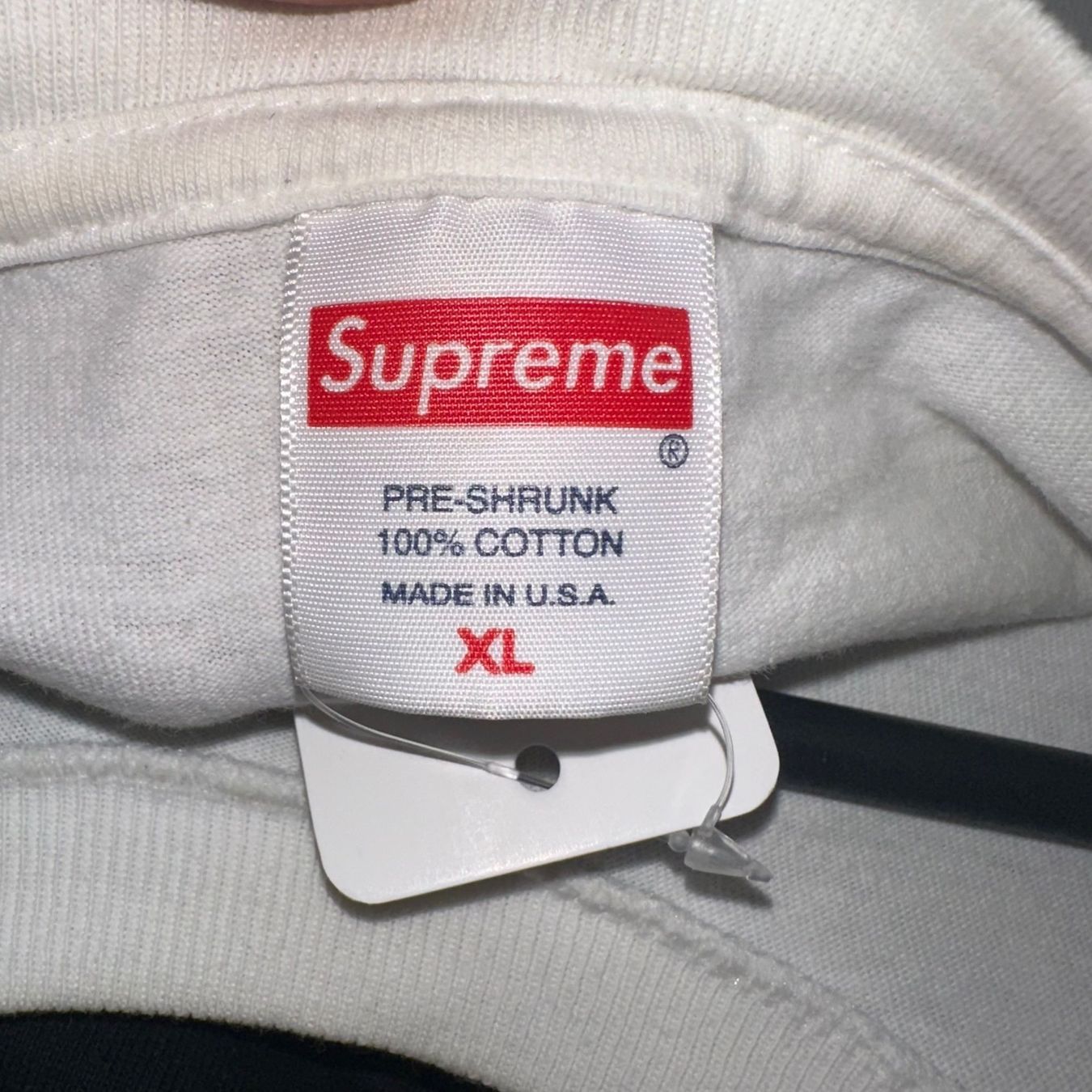 Supreme T-shirt: Supreme Tee White – Nuovo (secondo la descrizione) da Bern venduto da gia_jqj7 1