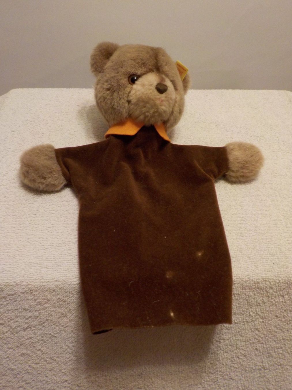 Steiff Bambole: Handspielpuppe Bär von Steiff – Usato da Bülach venduto da Freieck