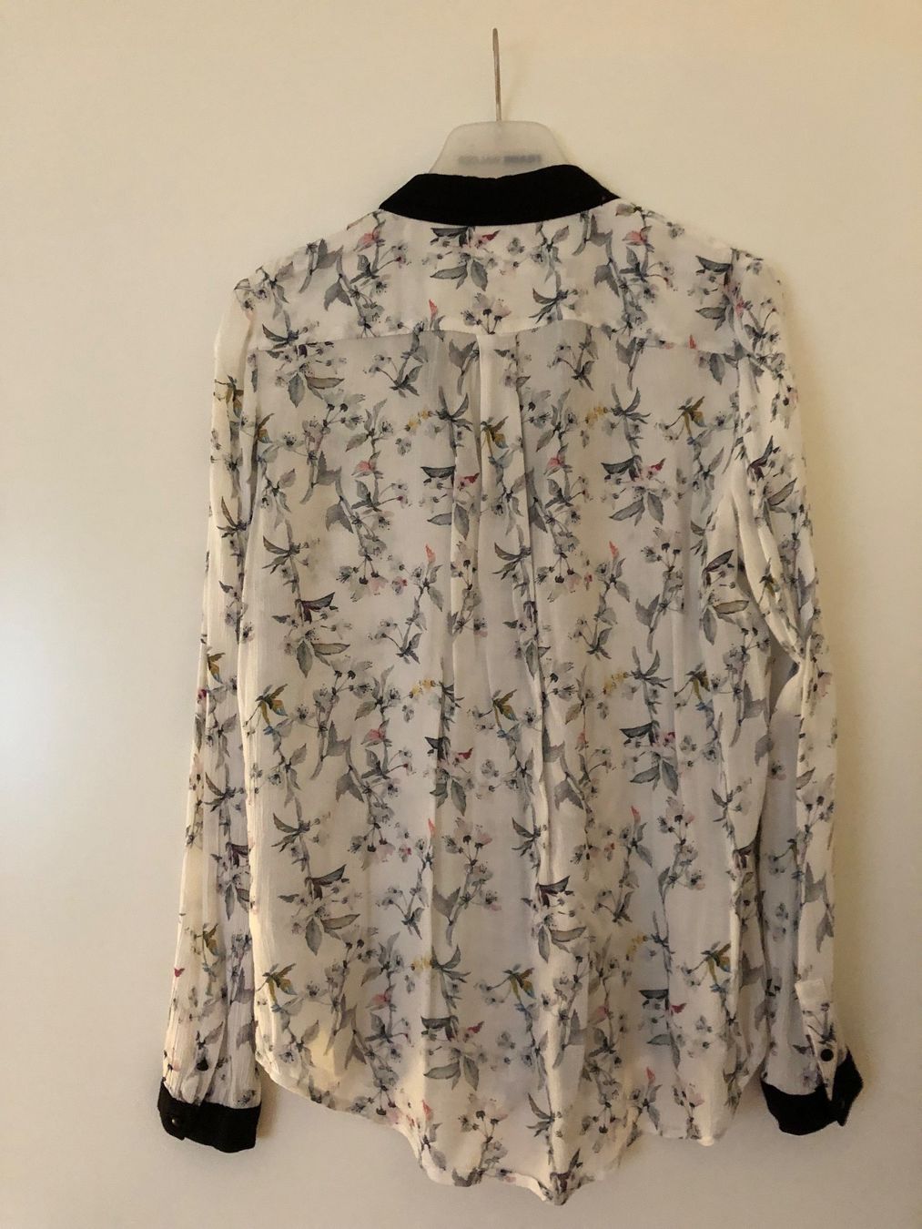 Blusen: Blouse – Gebraucht aus Riddes von vkea 1