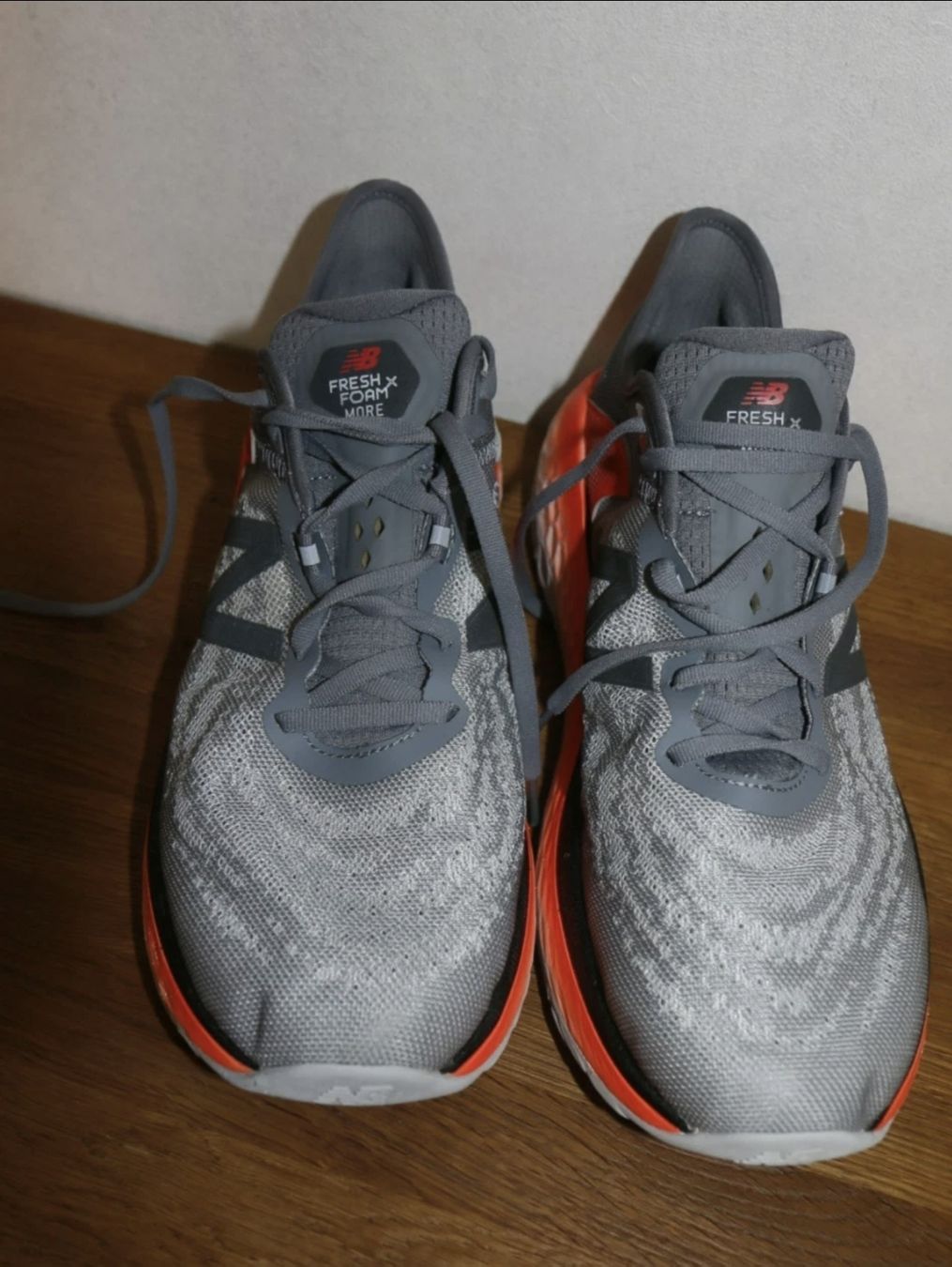 New Balance Chaussures hommes: New Balance Fresh Foam More V  Grösse 45 Gratisversand – D'occasion à HORN par Beat2fast4you 1