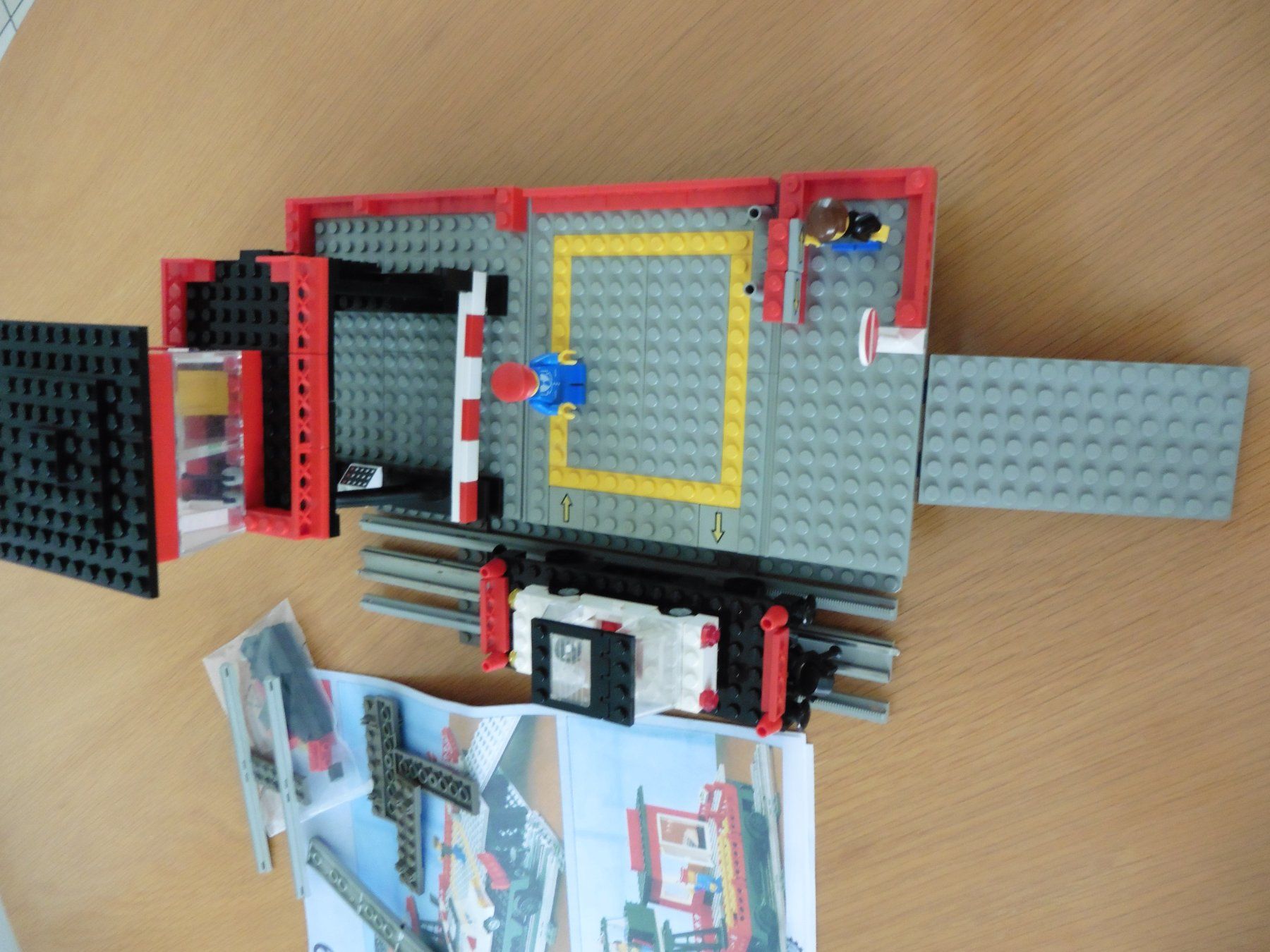 Lego Kit di costruzioni: Lego 7839 Autoverlad 12V Eisenbahn – Usato da Kaltbrunn venduto da sigale 1