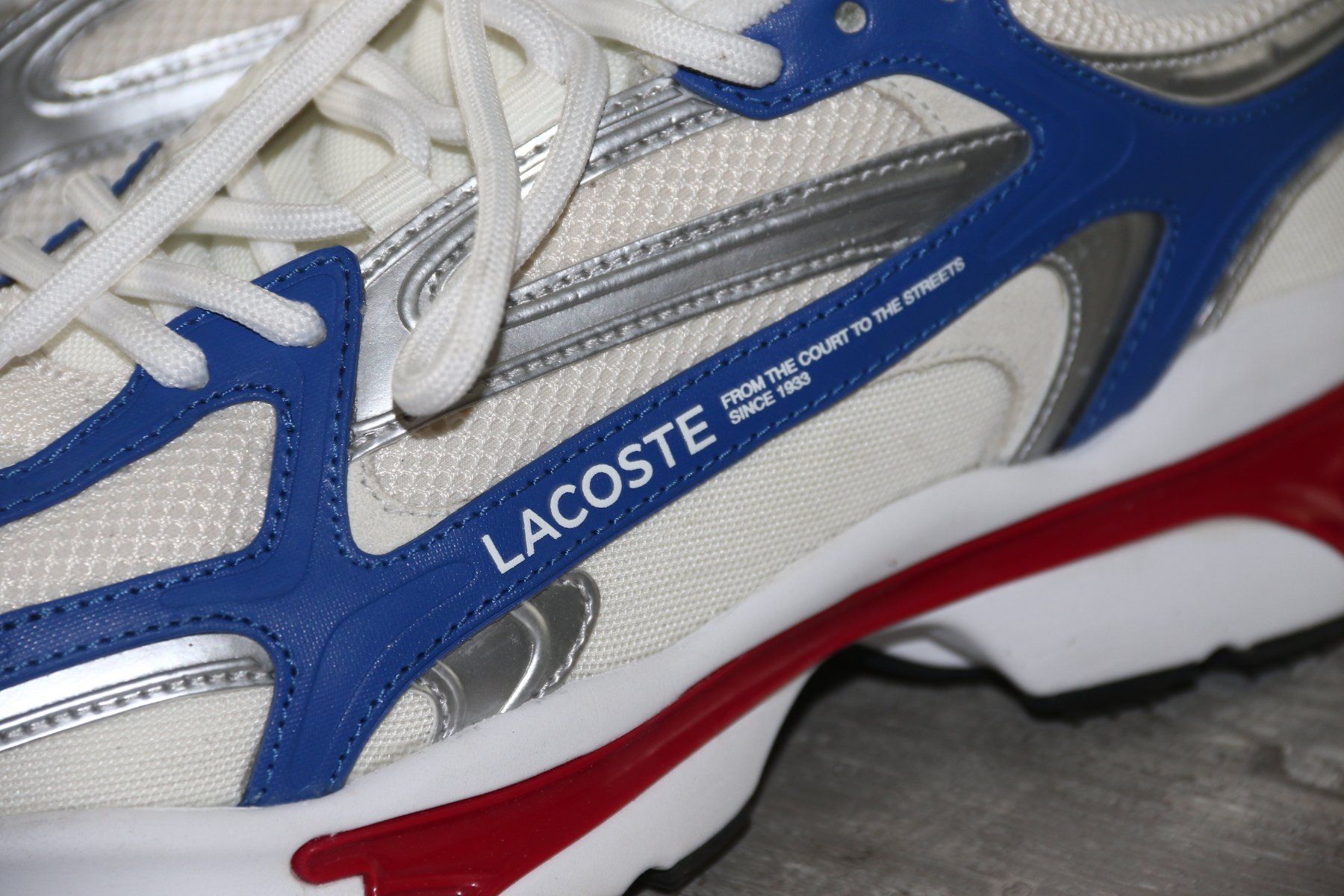 Lacoste Scarpe da uomo: Wunderschöne Schuhe von Lacoste eher Gr.43 wie neu – Nuovo (secondo la descrizione) da Oberwil-Lieli venduto da Svetlana28 3