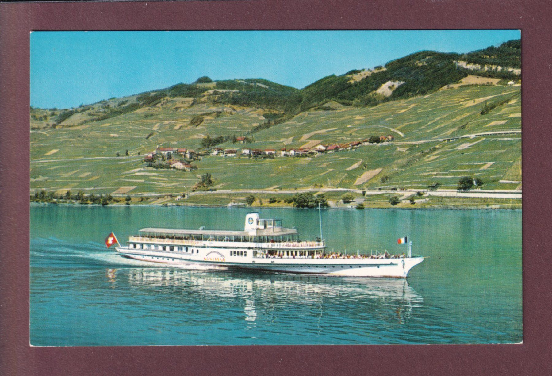 Cartoline postali: LAC LEMAN - Bateau CGN MONTREUX – Usato da Pully venduto da nicecards