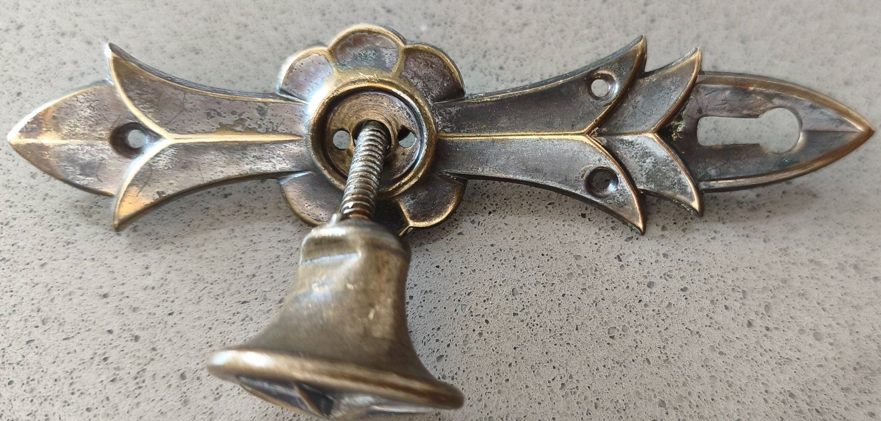 Quincaillerie: Jugendstil Türgriff aus Messing oder Bronze, defekt – D'occasion à Zürich par Tanteemma369 8