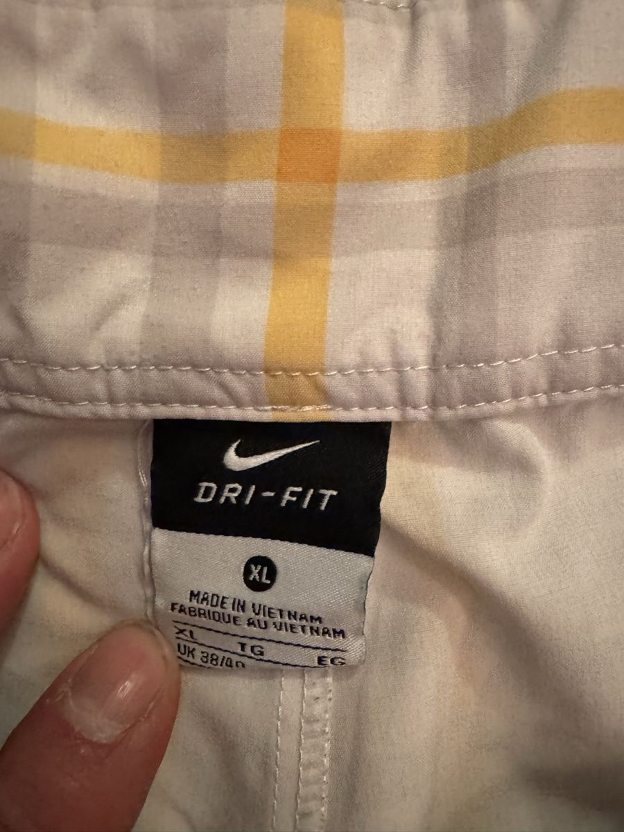 Pantaloni: Tennishose – Usato da Wettingen venduto da Chuljaa 1