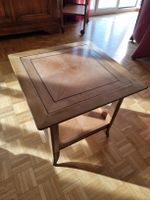 Table d'appoint en merisier massif style Louis Philippe 