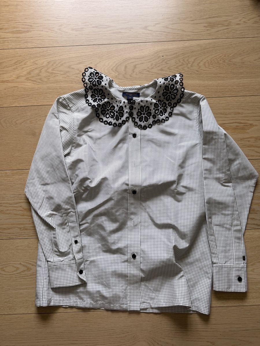 Louis Vuitton Chemisiers: Louis Vuitton Bluse – D'occasion à Zürich par cha_y9x8