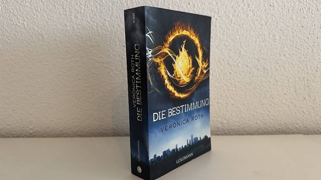 Livres: Die Bestimmung von Veronica Roth – D'occasion à Rain par svenja.mahler 1