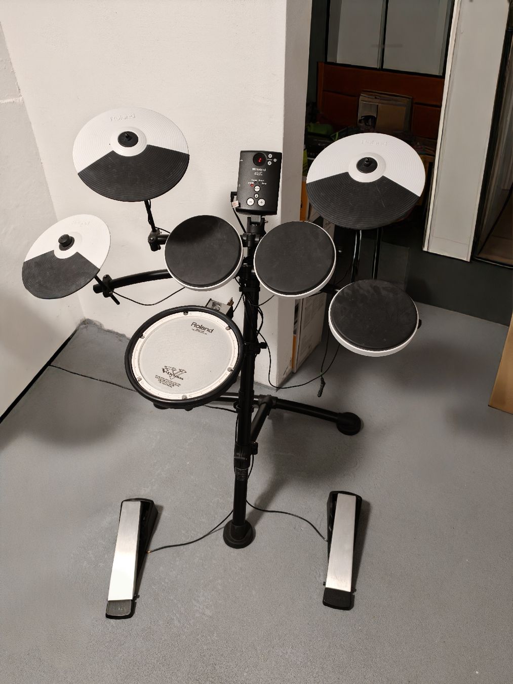 Roland Musikinstrumente: Roland TD 1 kv e drum – Defekt aus Oensingen von gyo_q5gd