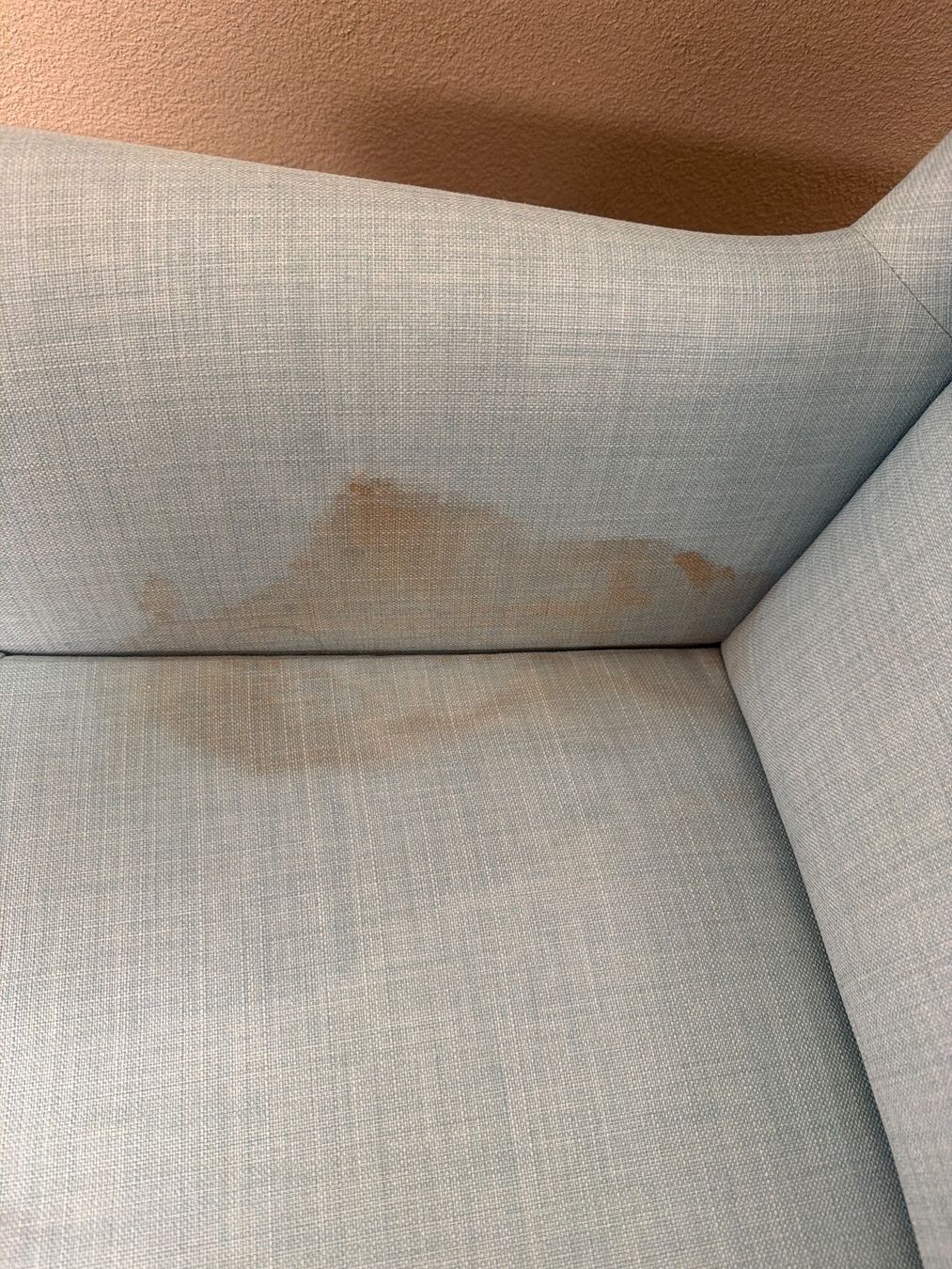 Sofas: Sessel hellblau guter Zustand mit Flecken – Gebraucht aus Seewil von asujo 2