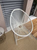 Schöner weisser Schaukelstuhl für Balkon/Terrasse, Sommer-Hi