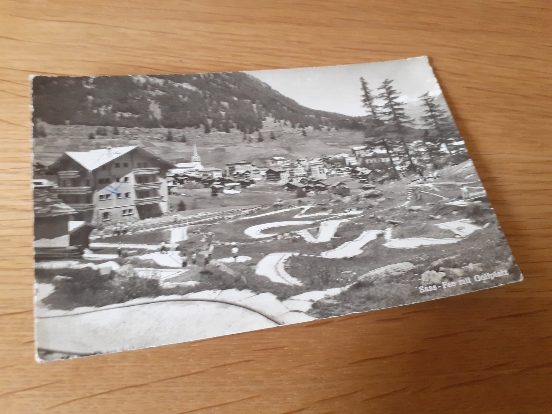 Cartoline postali: SAAS FEE mit GOLF PLATZ – Usato da Winterthur venduto da Ornyx7