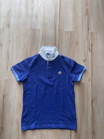 Polo Moncler bleu  S très bon état unisexes lisez les mesure