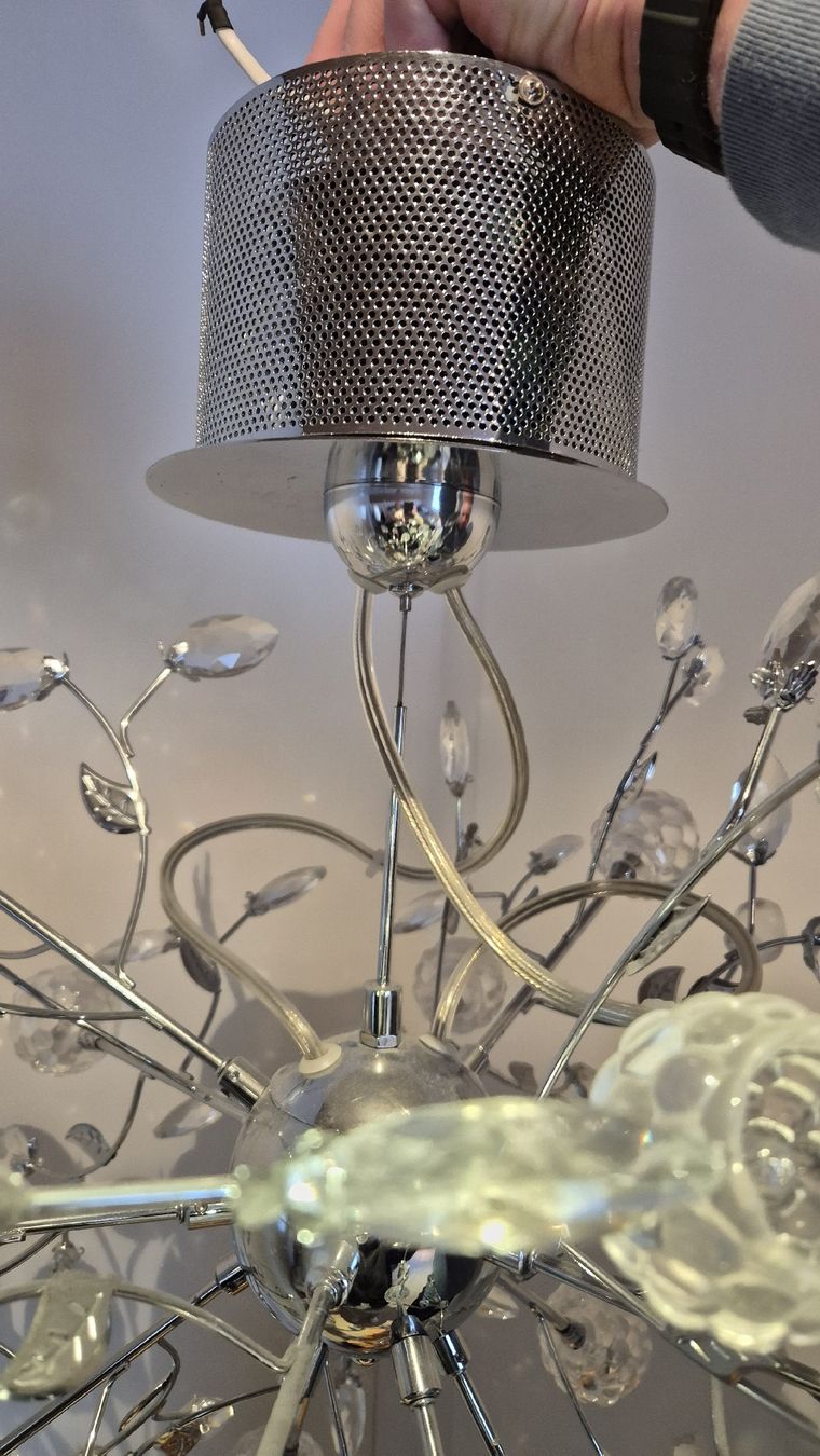 Kronleuchter & Deckenlampen: Kronleuchter, Ornamente aus Glas, ca 60cm Durchmesser – Gebraucht aus Wädenswil von frandzrh 2