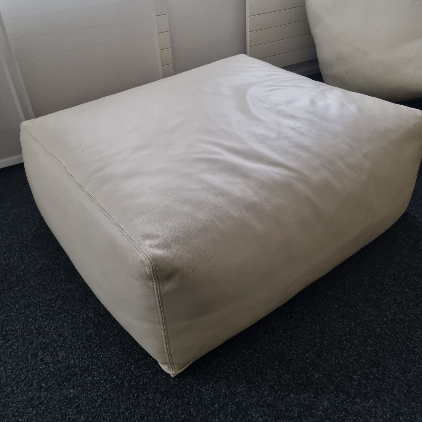 Sgabelli: Cappellini Oblong Leder Hocker quadratisch B0034 – Usato da Affoltern am Albis venduto da Zapro