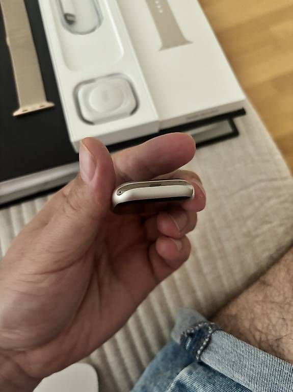 Smartwatch: Apple Watch Serie 8 45mm  – Usato da Wabern venduto da JashariB 4
