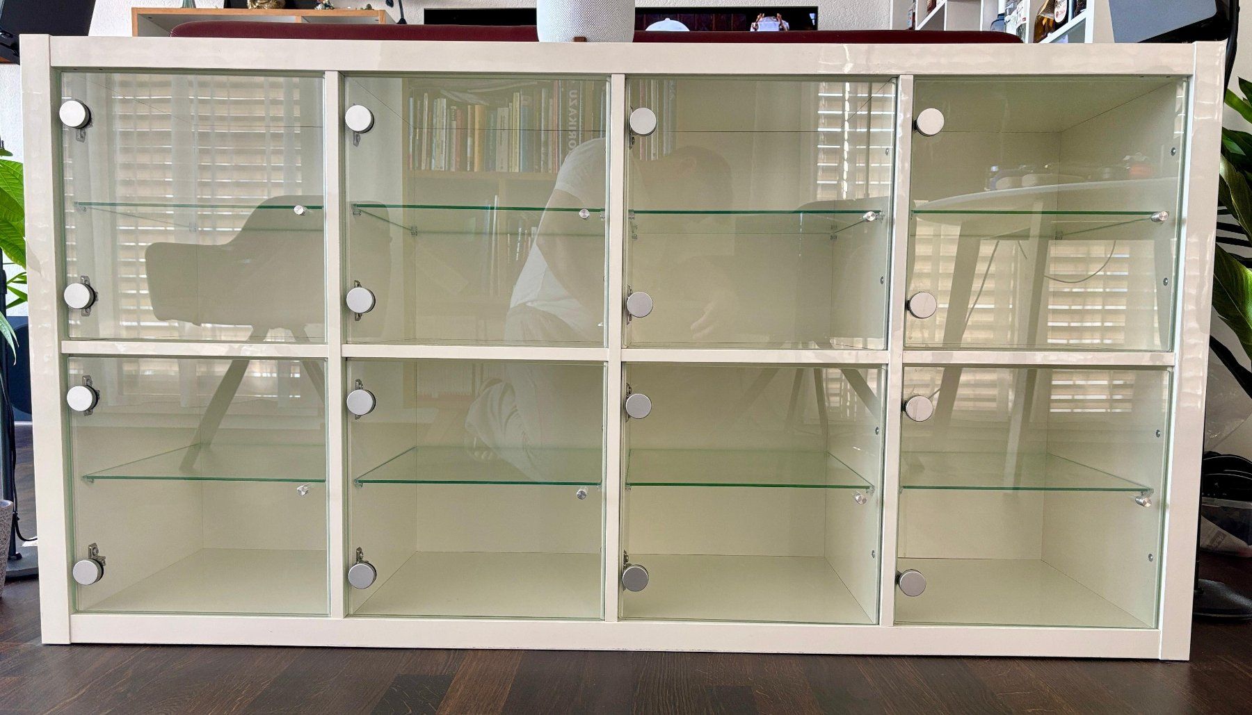 Ikea Vitrinen: Ikea Kallax Vitrine mit Glastüren – Gebraucht aus Frauenkappelen von Doc_Snyder 1