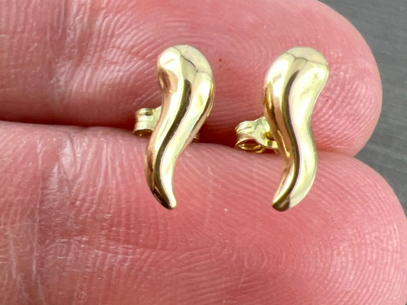Boucles d'oreille: Ohrstecker 750 Gold – D'occasion à Niederuzwil par leo_8857