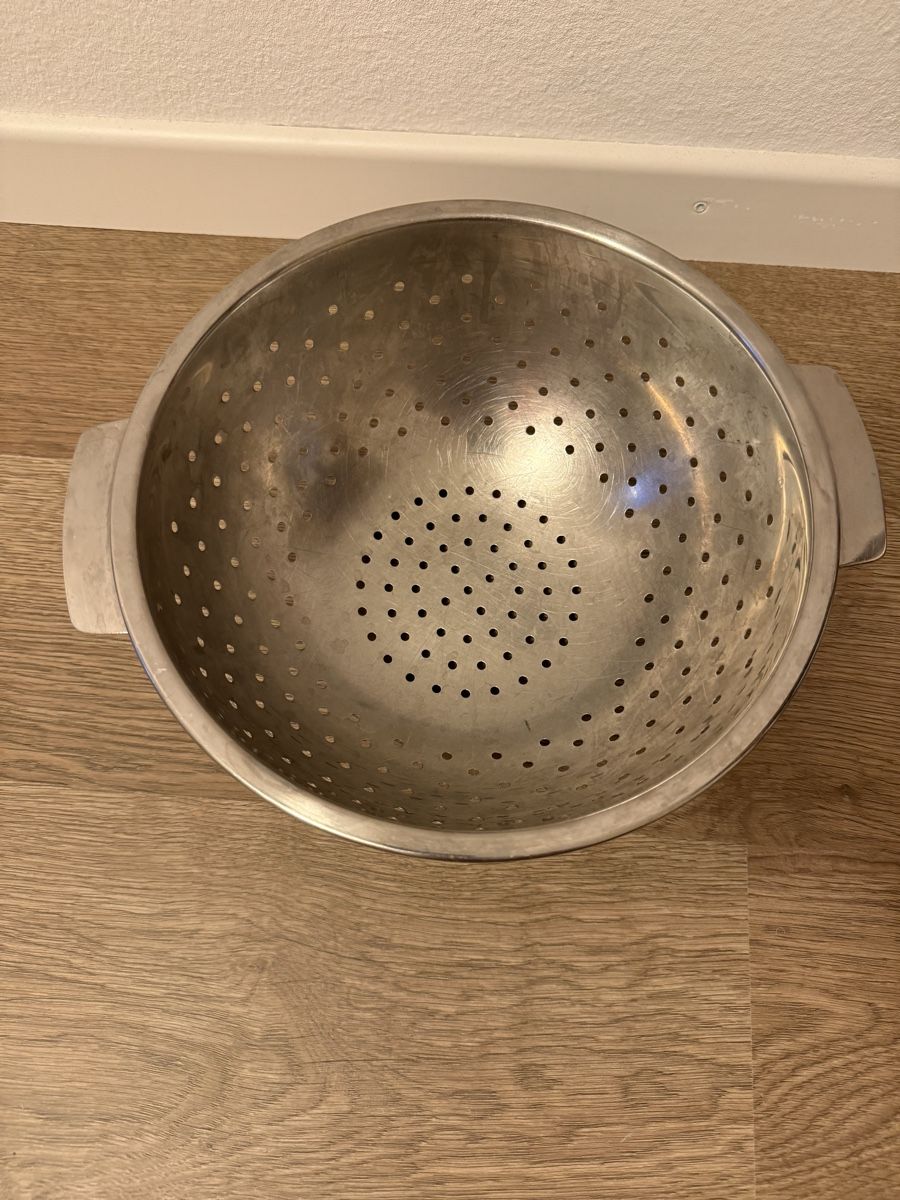 Elettrodomestici da cucina: Passoire en acier inoxydable 18-10 bon état – Usato da Kloten venduto da Mumiiin 1
