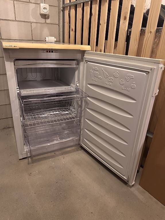 Congelatori: ELIN Gefrierschrank - 96 Liter – Usato da Watt venduto da jak_85hj