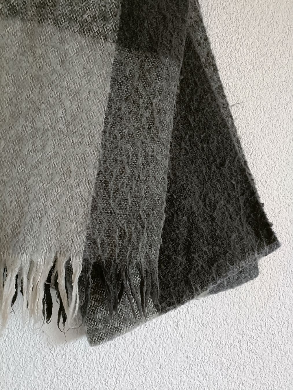 Foulard & Sciarpe: Écharpe – Usato da Vaulruz venduto da O_DDM 1