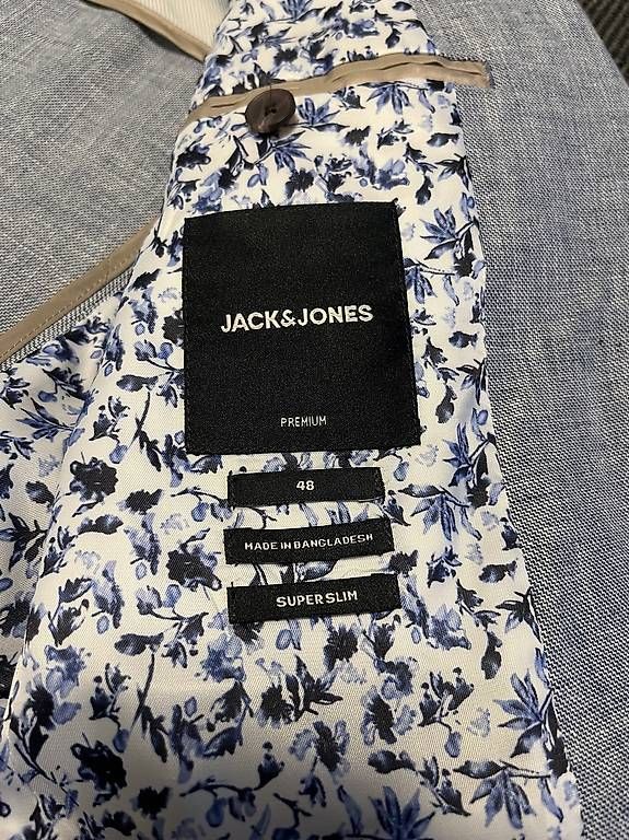 Jacken: Sakko hellblau Jack and Jones – Gebraucht aus Brügg, BE von Melvin_Crty 3