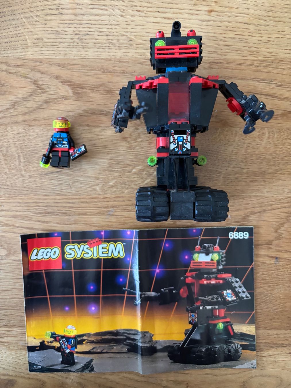 Lego Kit di costruzioni: Lego 6889 Recon Robot - Space Syrius Roboter – Usato da Basel venduto da d-unger
