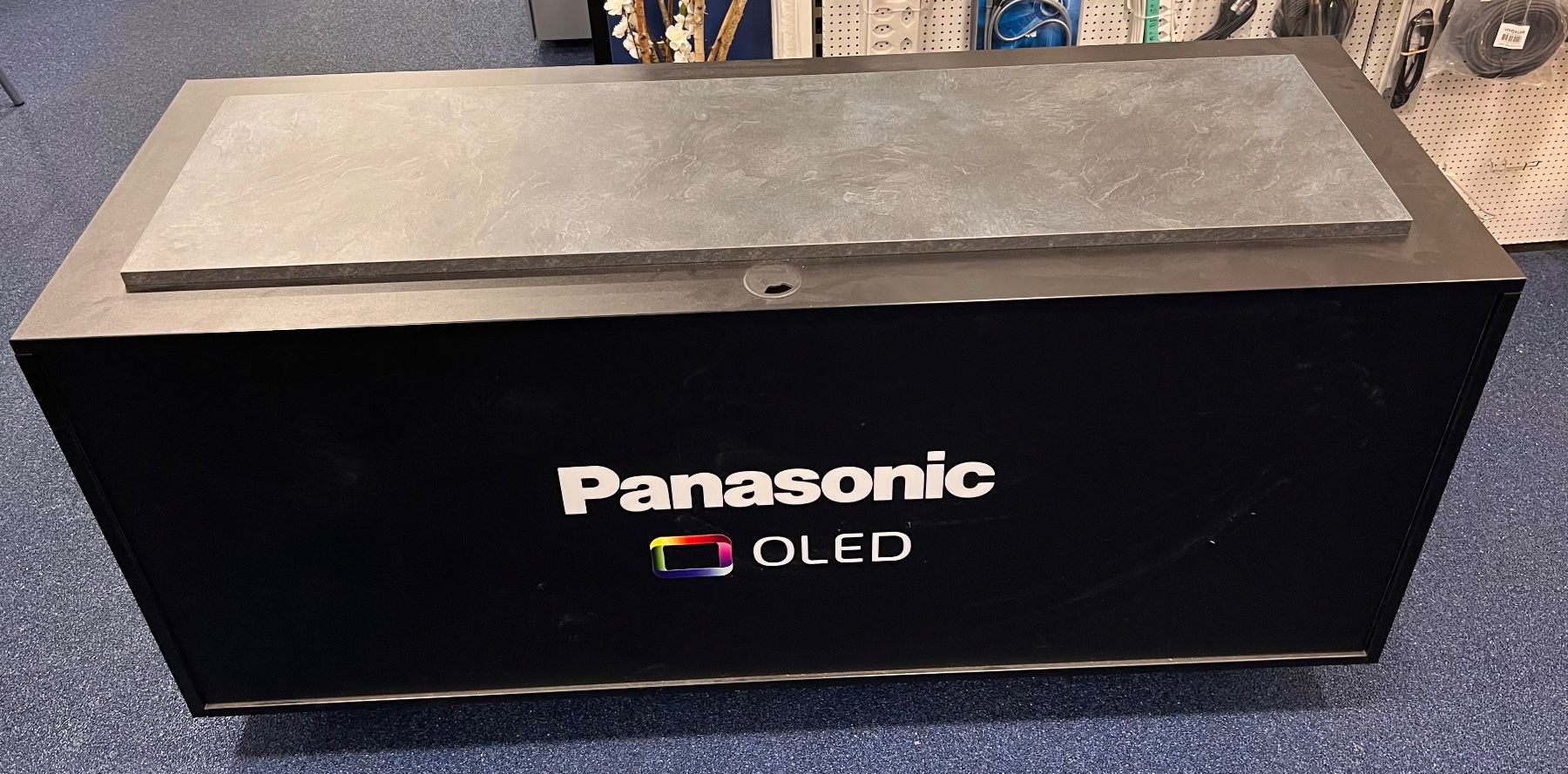 TV Möbel: Panasonic TV Sideboard Möbel – Gebraucht aus Zürich von Taeb