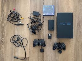 PlayStation 2 (Fat), inkl. Zubehör und Spielsammlung