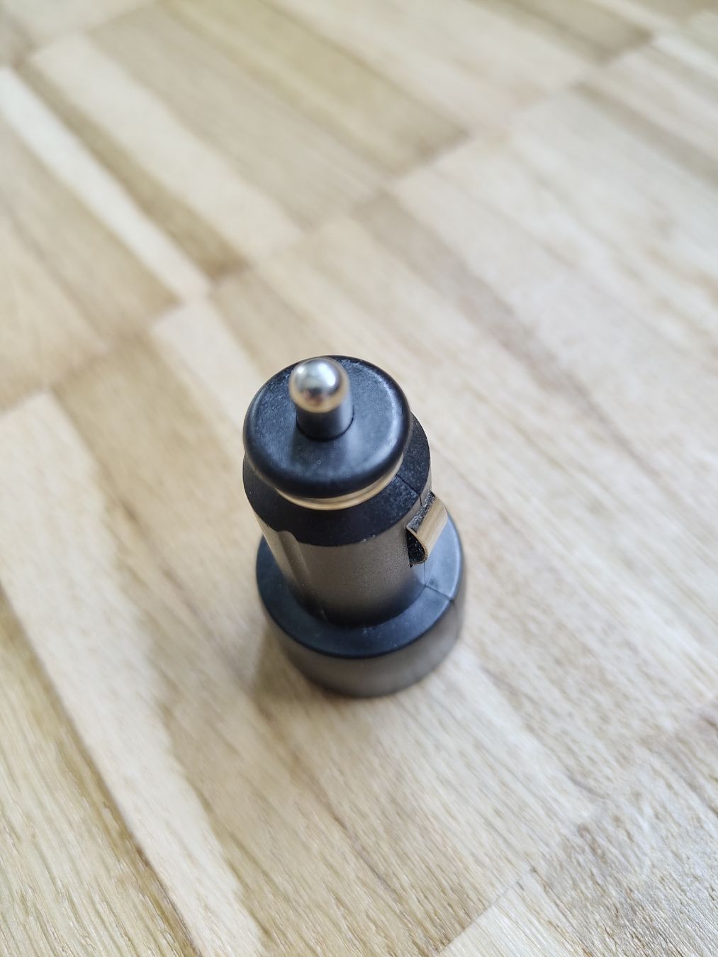 Caricabatterie: Cellularline USB-Adapter für Auto, 2-Port – Usato da Zürich venduto da Almohammed 2