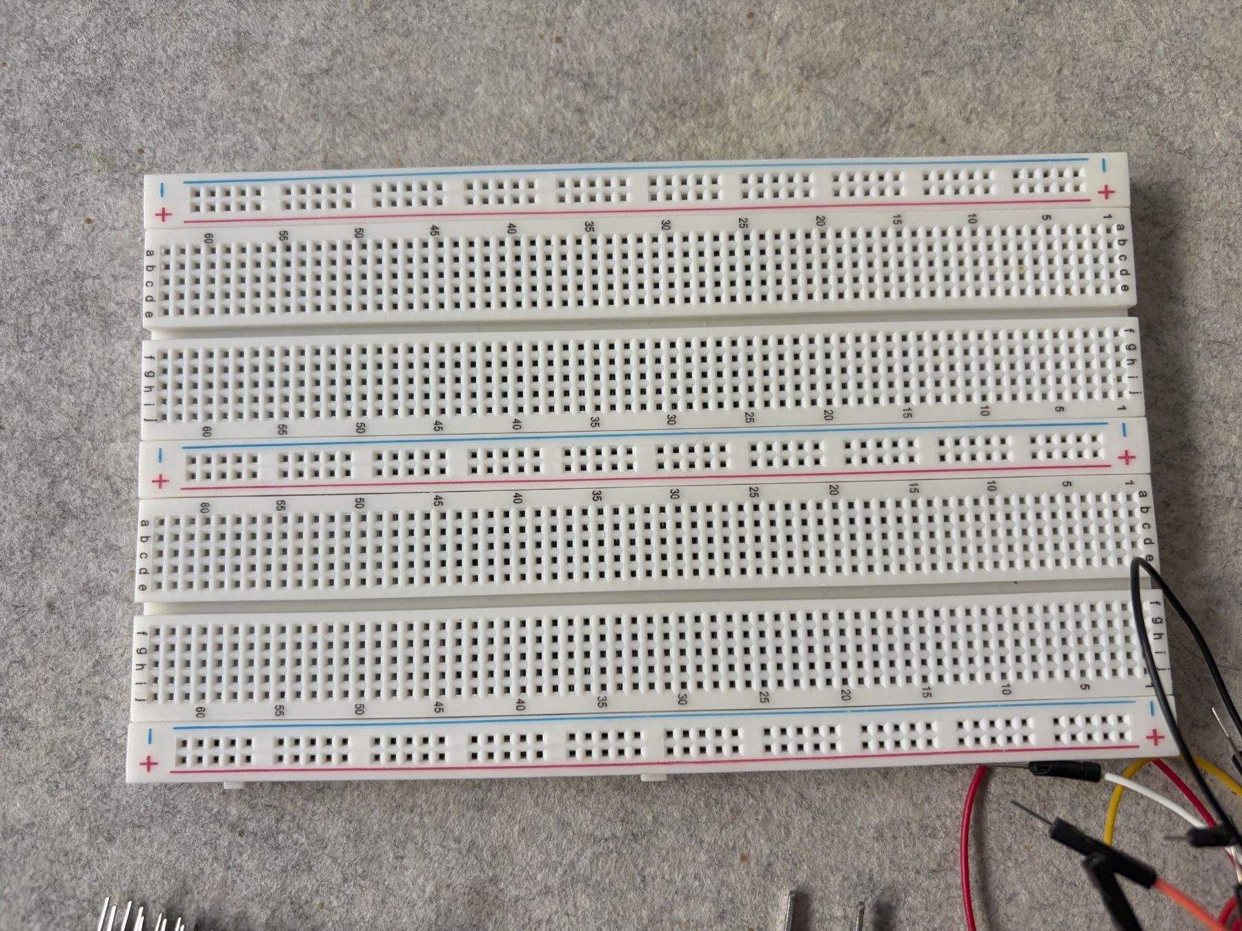 Componenti elettronici: Breadboard, Kabel, Steckbrett – Usato da Langnau am Albis venduto da Danig0 1