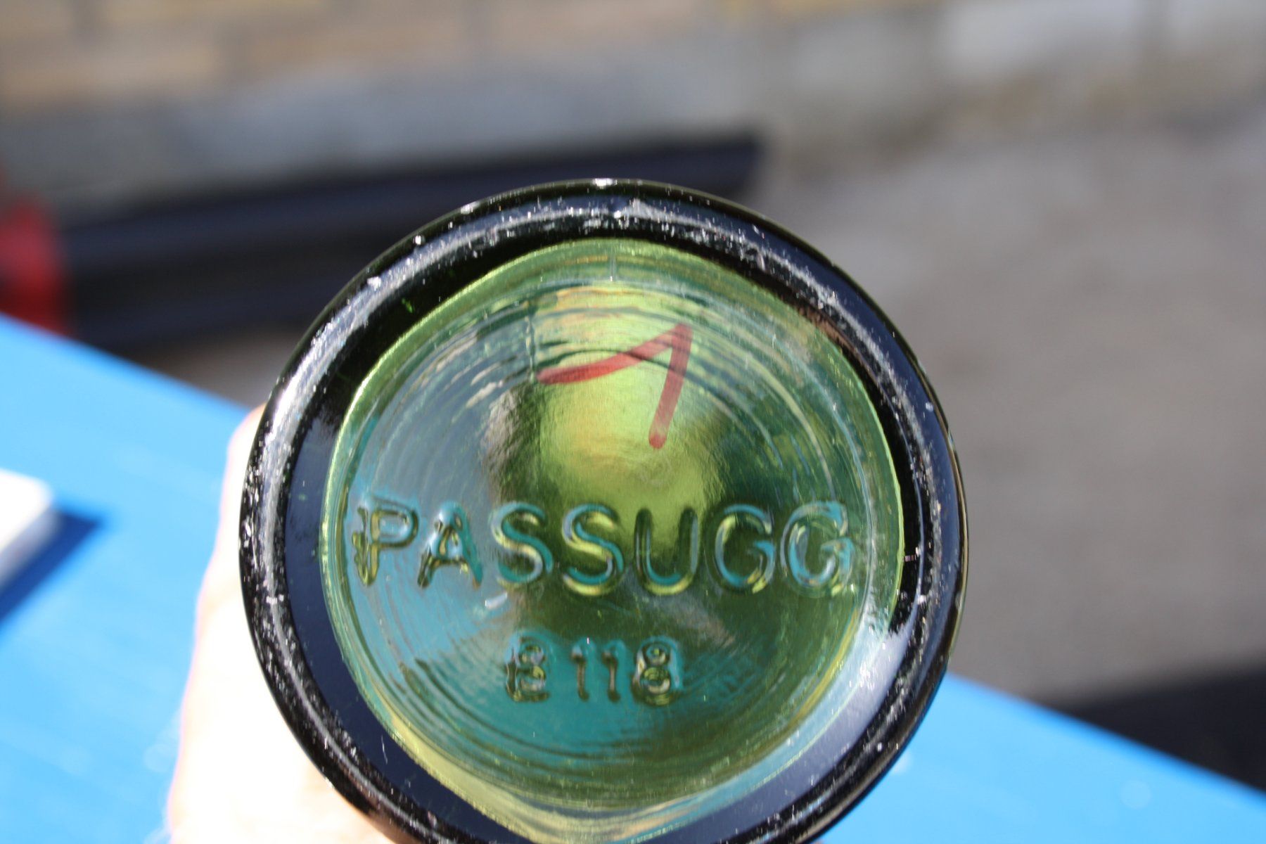 Verres, cruches & bouteilles: PASSUGGER BÜGELFLASCHE – D'occasion à Wauwil par Pneuedy 6