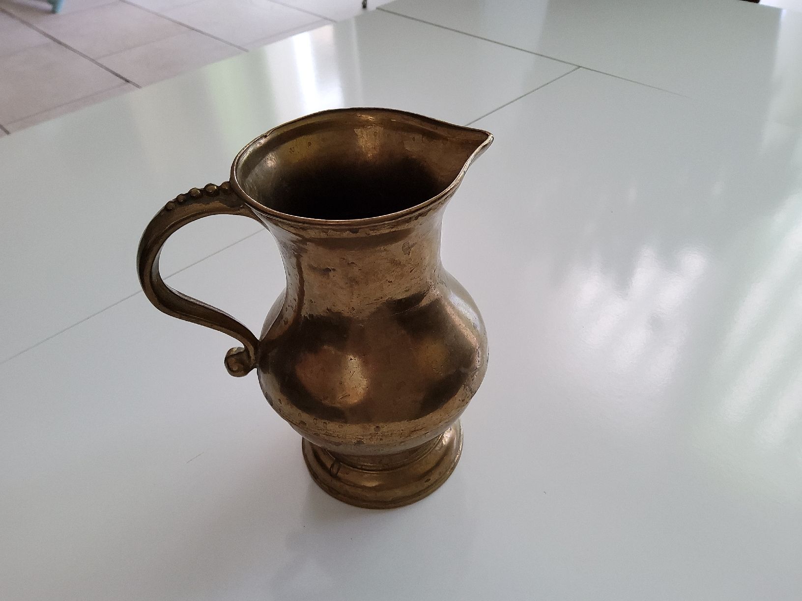 Caraffe: massiver Messingkrug – Usato da Oberwangen b. Bern venduto da rol_p5g6 1