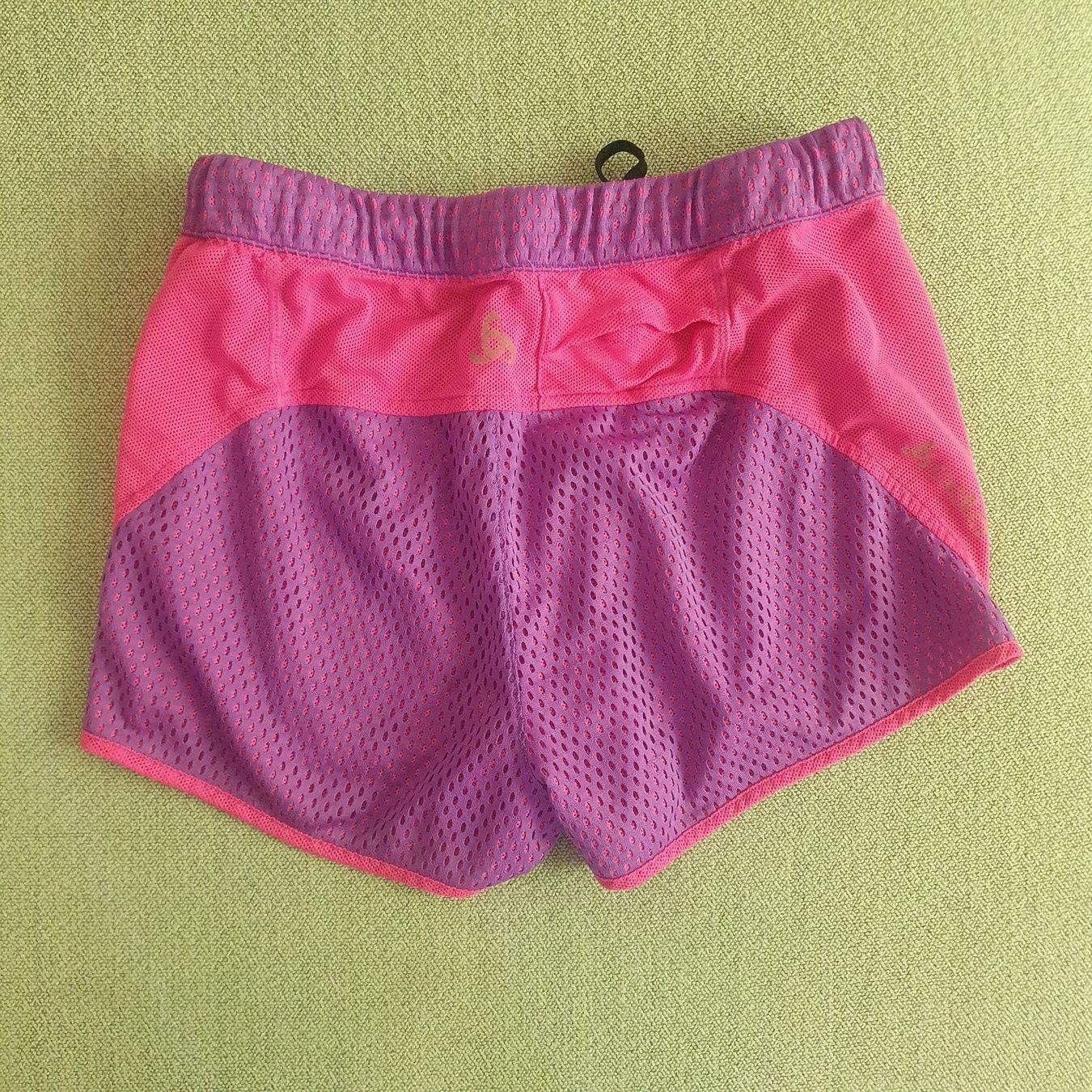 Pantalons: Odlo Shorts – D'occasion à Zürich par Annacw 1